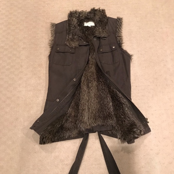 Banana Republic Vest - Picture 1 of 3